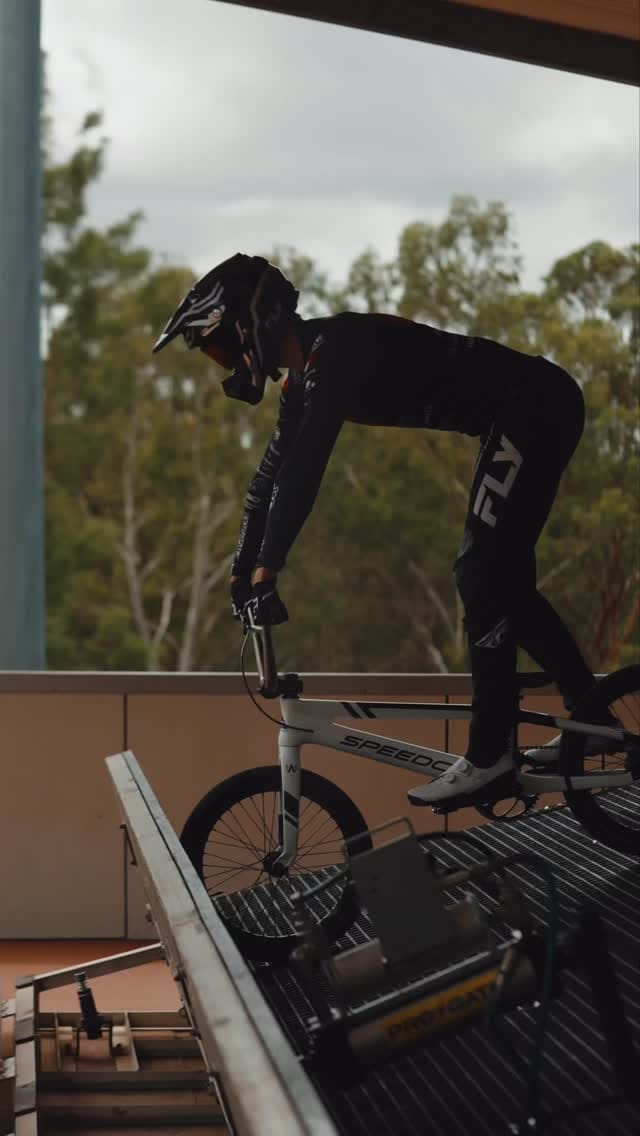 Post 1 by Hugo Marszalek on Instagram (video)