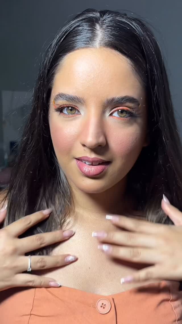 Post 4 by Vitória Mendes on Instagram (video)