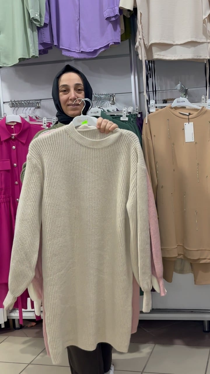 Post 3 by VERA GİYİM on Instagram (video)