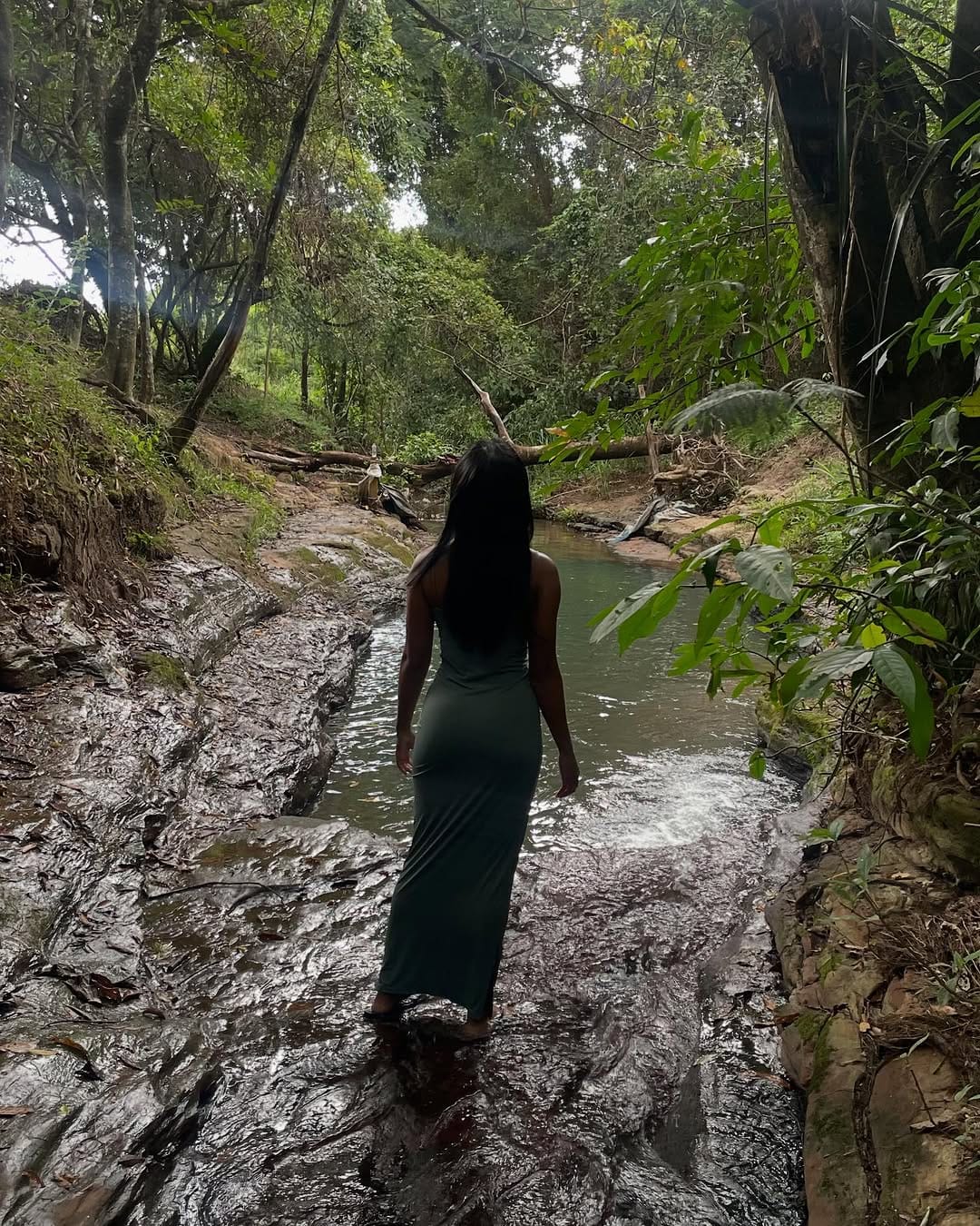 Post 7 by Renata Pinheiro on Instagram (carousel)