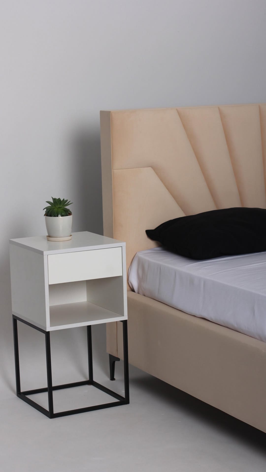 Post 6 by «LEONE» Мебельная Фабрика 🛋️ on Instagram (video)