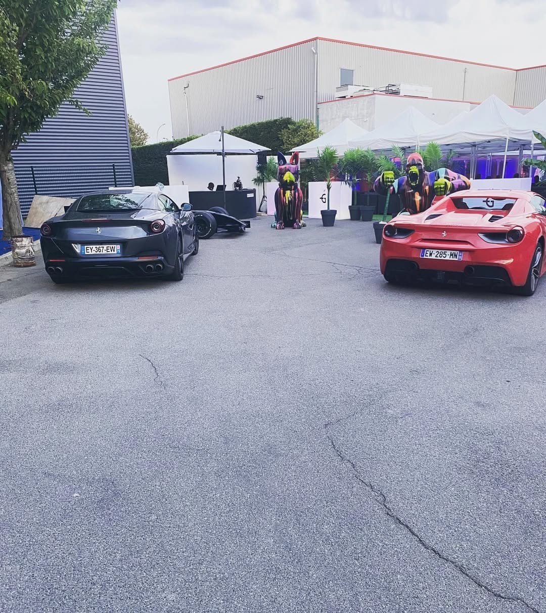 Post 3 by LA GARÇONNIÈRE on Instagram (image)
