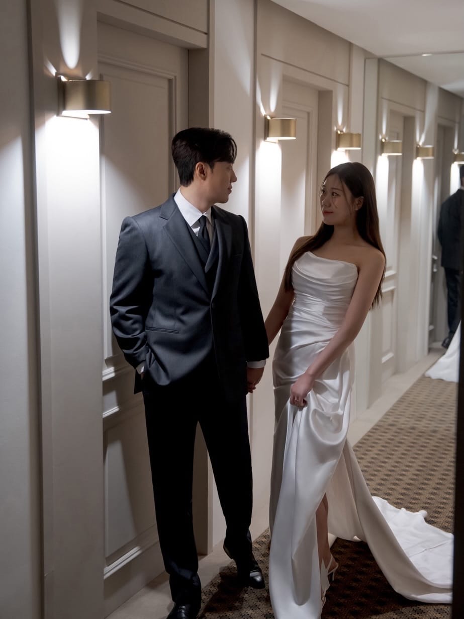 Post 3 by 베리굿웨딩 공식계정 (주)베리굿웨딩컴퍼니 on Instagram (carousel)