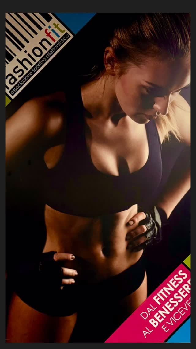 Post 6 by Fashionfit a.s.d on Instagram (video)