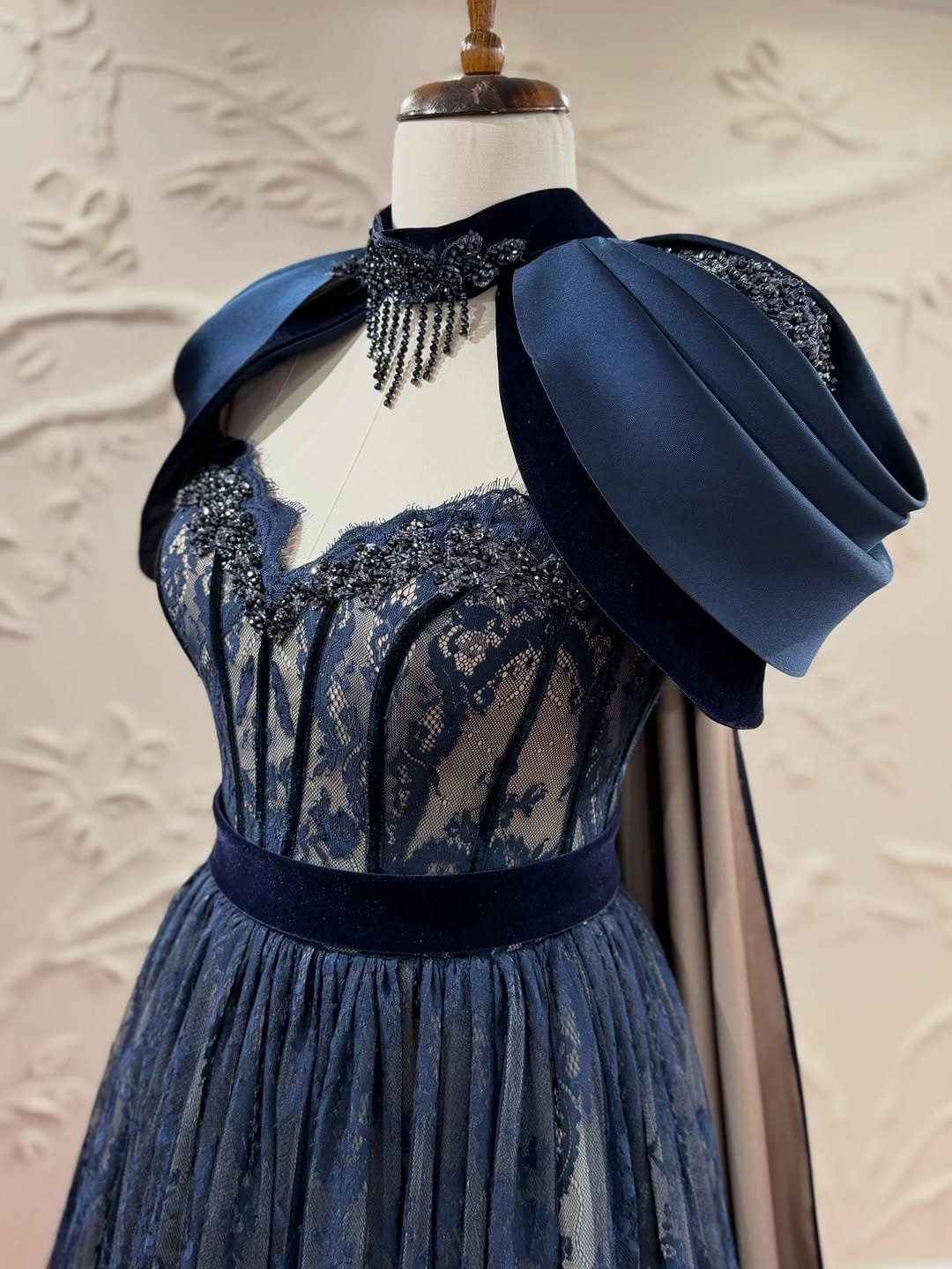 Post 2 by BURSA PAZARI TERZİHANESİ on Instagram (carousel)