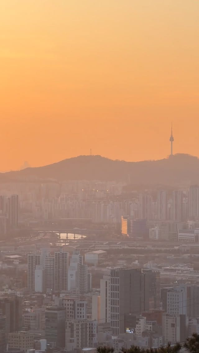 Post 4 by Ling on Instagram (video)