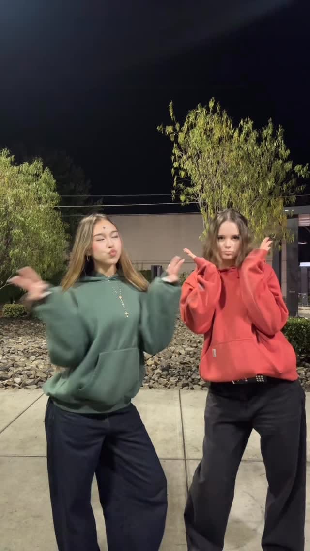 Post 1 by Роза Павловская on Instagram (video)