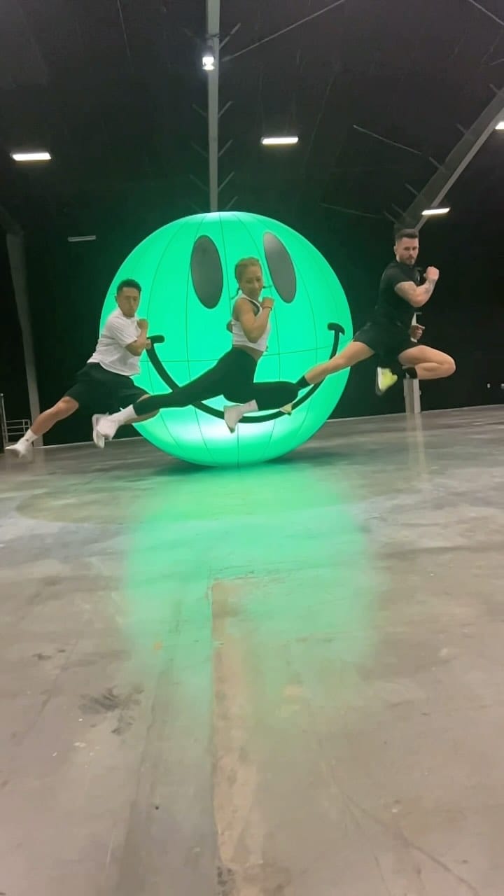 Post 10 by M Λ X I M E V I G E Λ N Ƭ on Instagram (video)