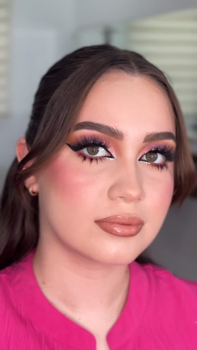 Post 9 by Grey Valenzuela Makeup on Instagram (video)
