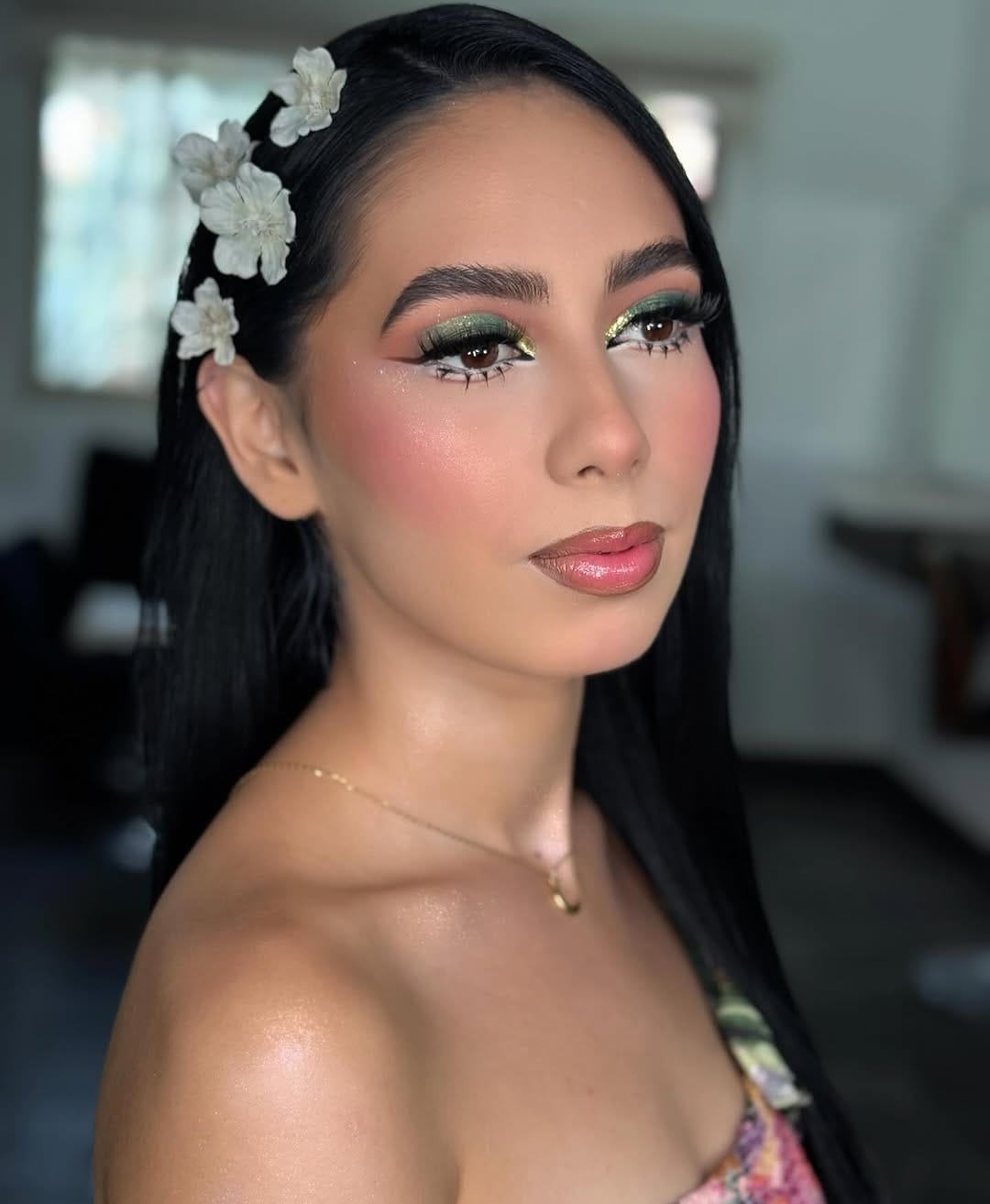 Post 7 by Grey Valenzuela Makeup on Instagram (carousel)