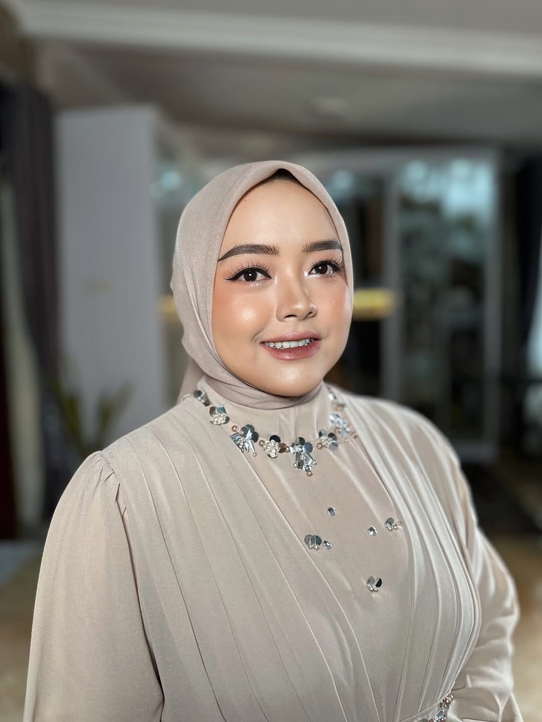 Post 7 by 🌹MAKEUP WEDDING CILACAP & PROFESIONAL MAKEUP COURSE on Instagram (image)