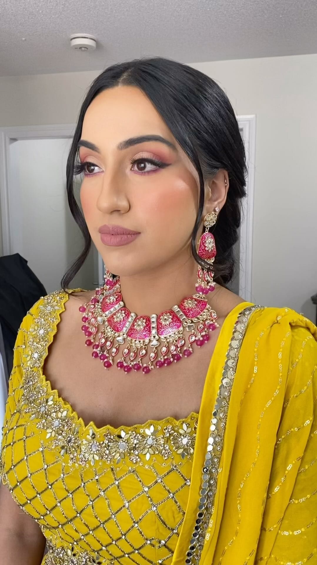Post 9 by Kiss And Makeup By Nidhi Singh on Instagram (video)
