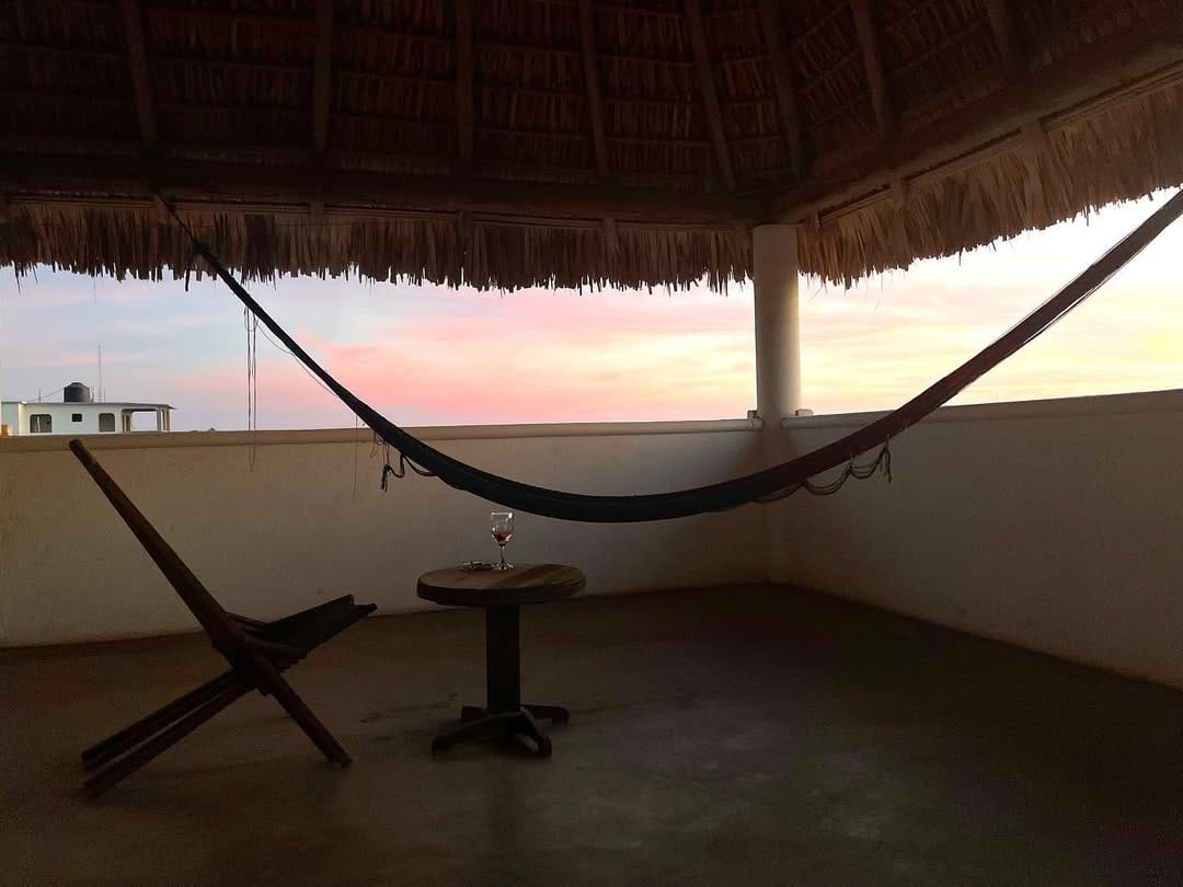 Post 1 by Luis Mendoza on Instagram (image)
