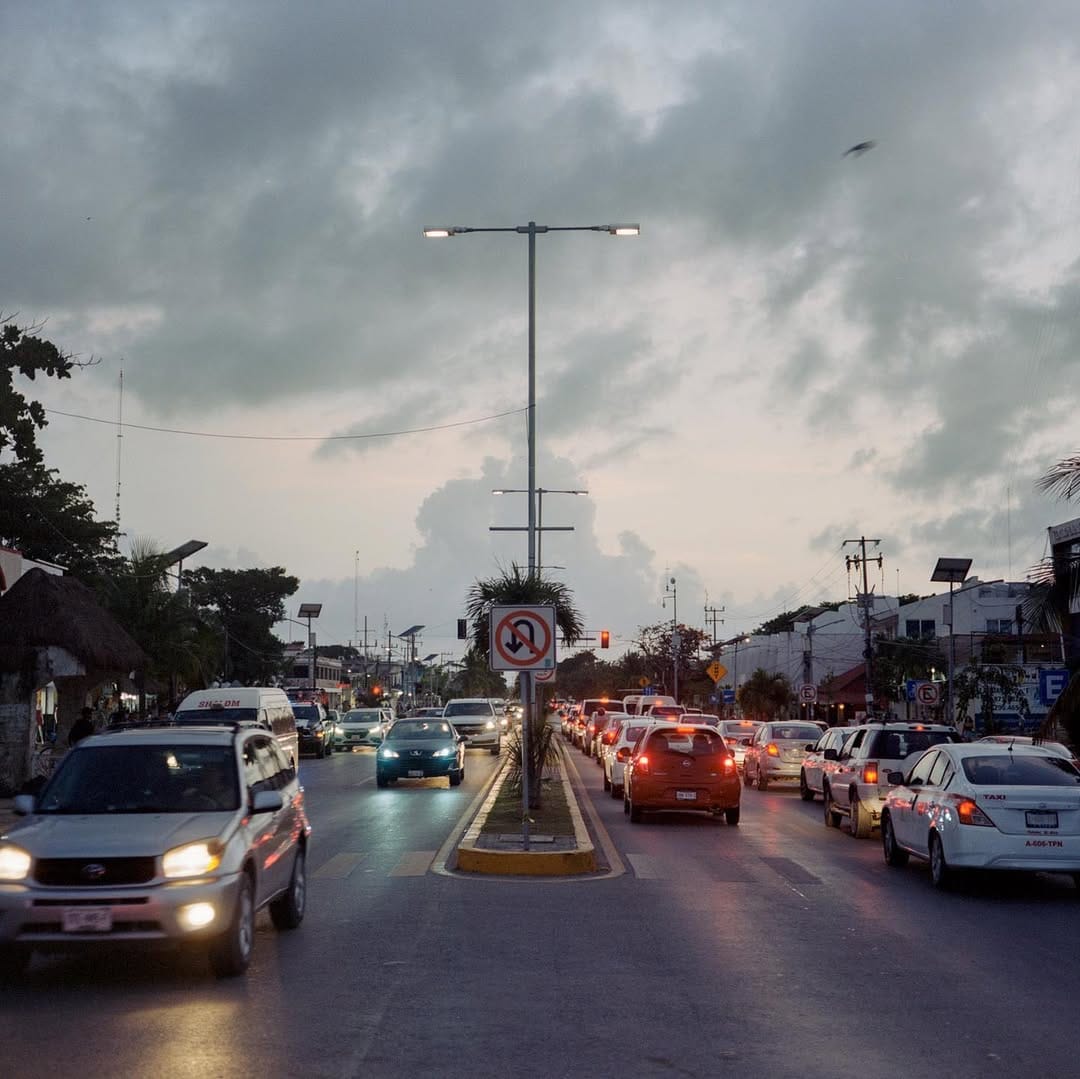 Post 10 by Luis Mendoza on Instagram (carousel)