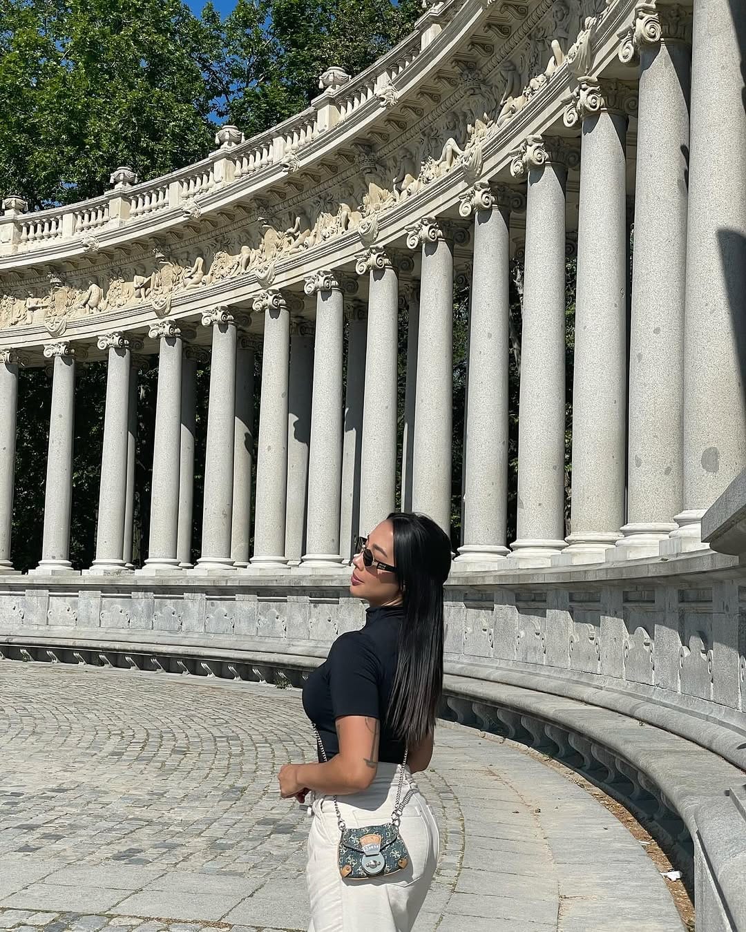 Post 8 by Manuela Vanegas M on Instagram (carousel)