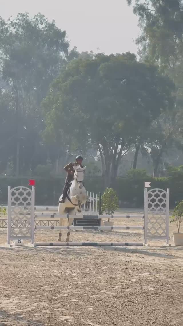Post 4 by Jitender Singh 🇮🇳 on Instagram (video)
