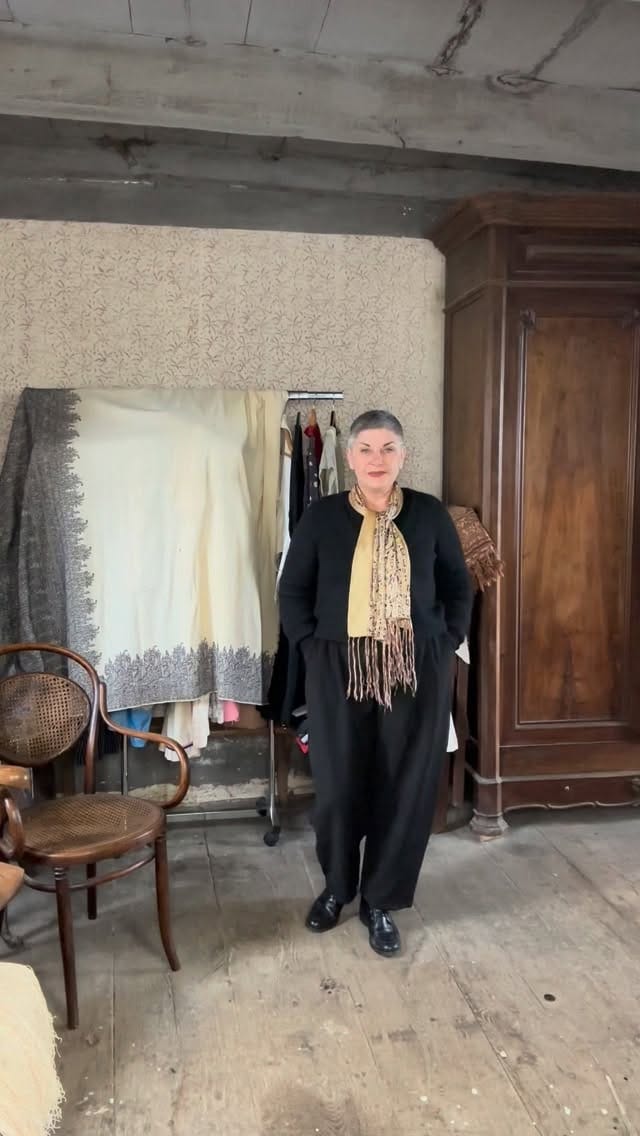 Post 1 by Chez PouPoule on Instagram (video)