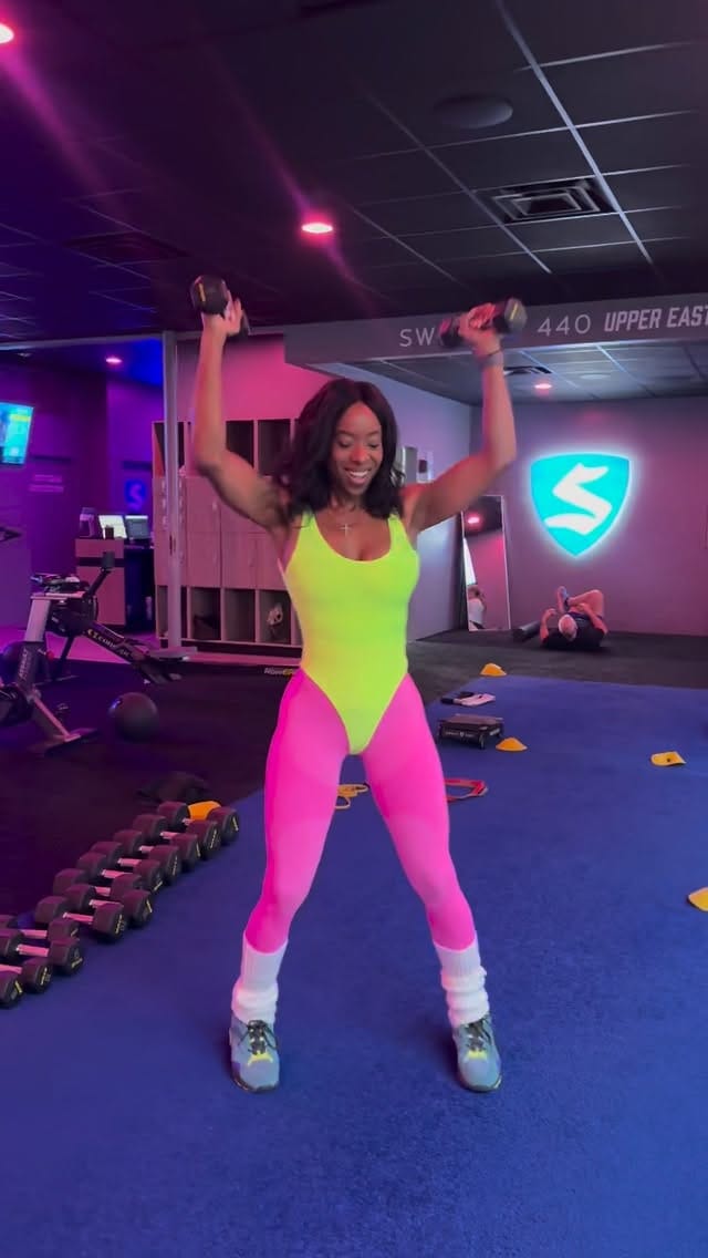 Post 4 by @iamgalorefitness on Instagram (video)