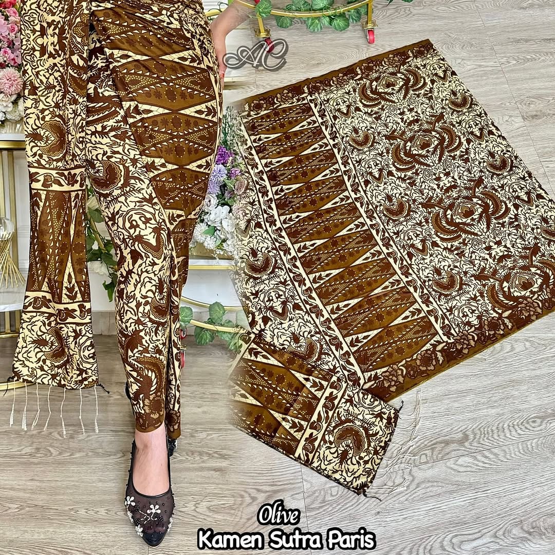 Post 4 by KEBAYA MODERN•PAYET•KAMEN JADI on Instagram (carousel)