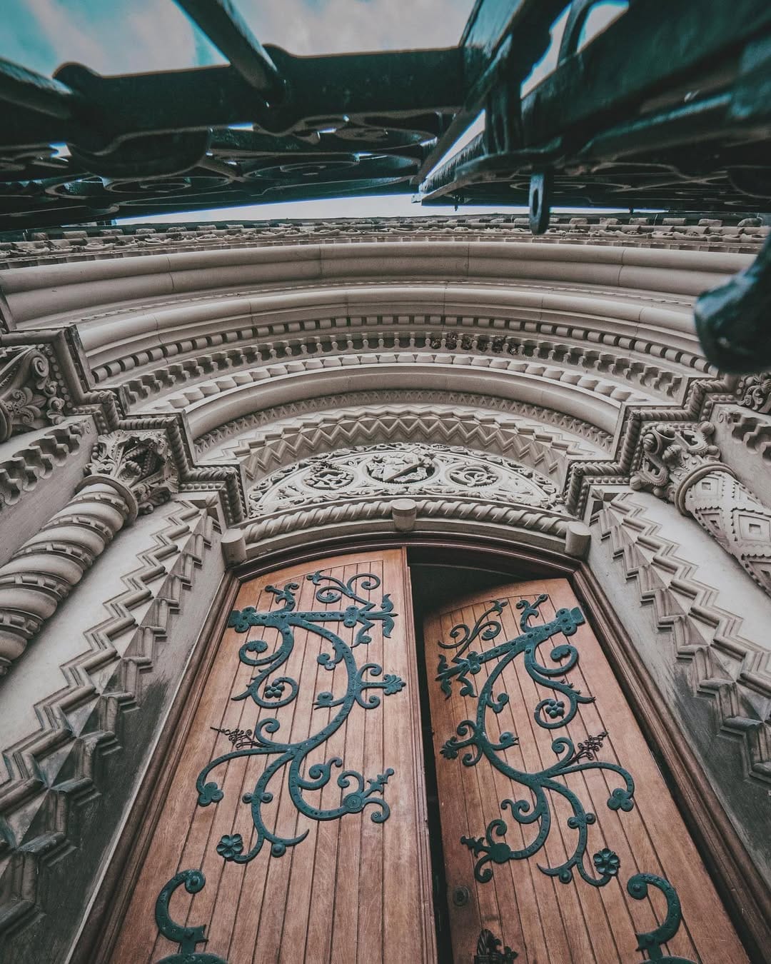 Post 7 by Victor Zeng on Instagram (image)