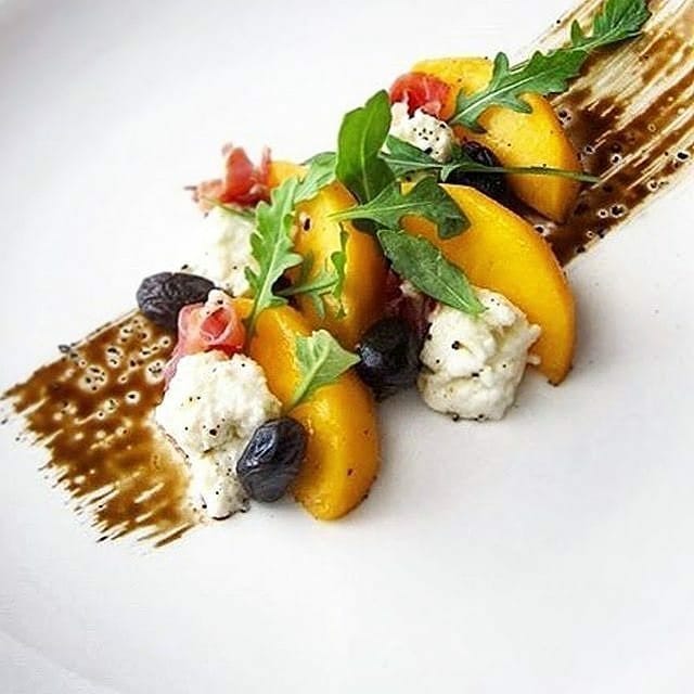 Post 6 by FoodLove on Instagram (image)