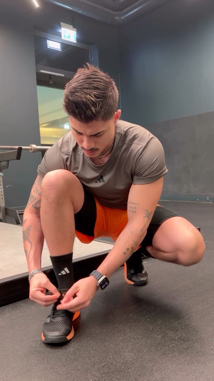 Post 4 by Sebastian Jaramillo on Instagram (video)