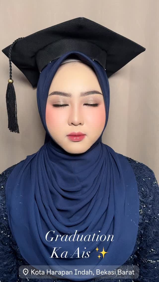 Post 2 by makeupbyzila on Instagram (video)