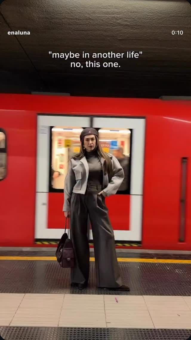 Post 3 by L'officiel.label®️ on Instagram (video)
