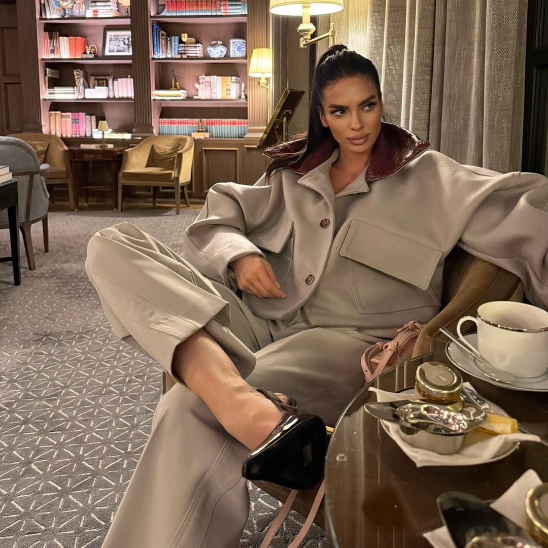 Post 9 by L'officiel.label®️ on Instagram (carousel)