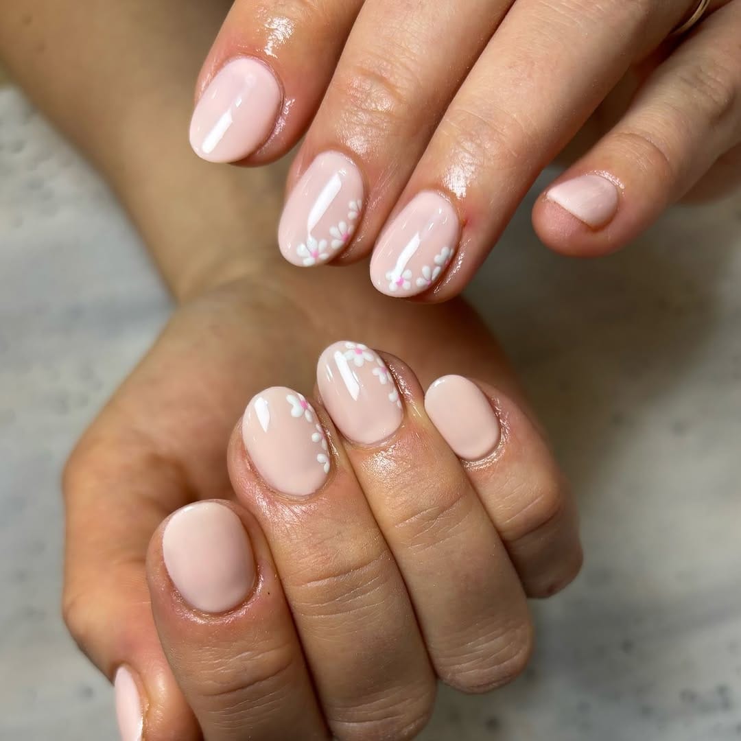 Post 10 by Now Beauty on Instagram (image)