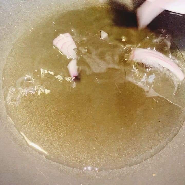 Post 6 by Fouzia Kitchen & Vlogs on Instagram (video)