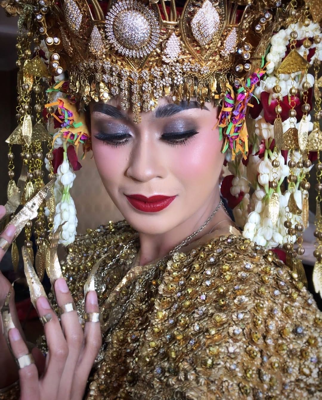 Post 3 by Hasan Effendi on Instagram (image)