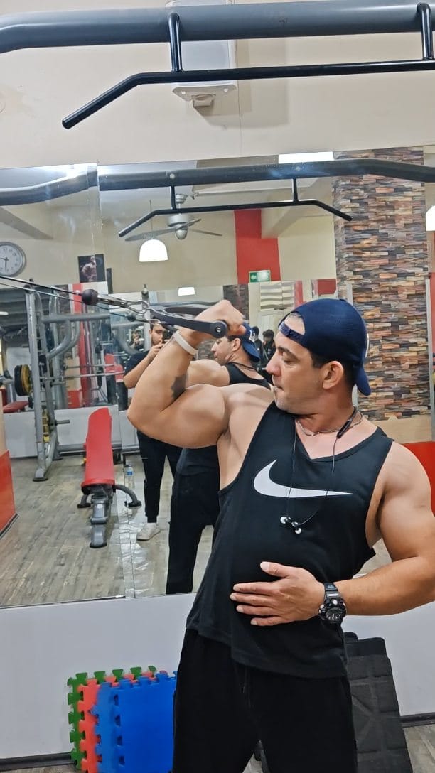 Post 8 by Polat.fitnessꪜ on Instagram (video)