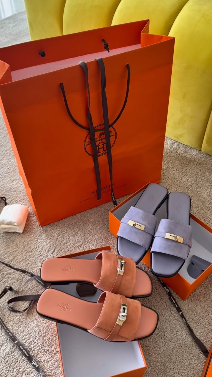 Post 4 by Safae on Instagram (video)