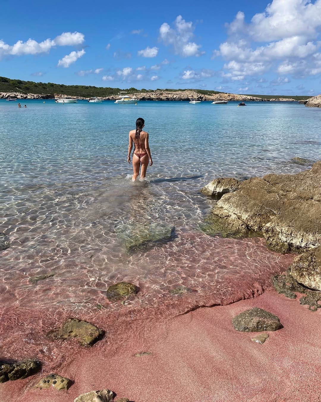 Post 2 by Iris on Instagram (image)