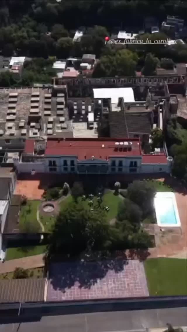 Post 8 by tiendadnovios on Instagram (video)