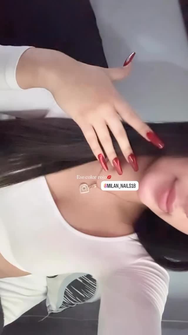 Post 7 by Milan_nailspa on Instagram (video)