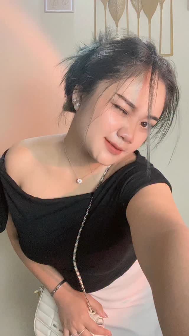 Post 6 by Silva Paramita on Instagram (video)