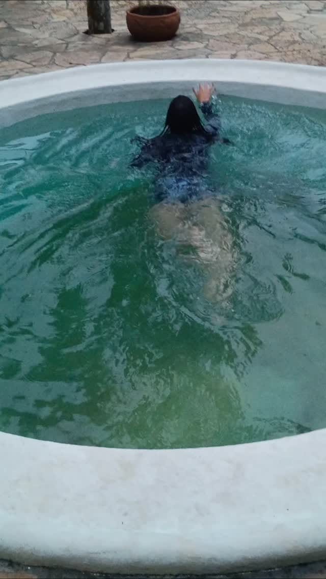 Post 7 by Stefani Rangel on Instagram (video)