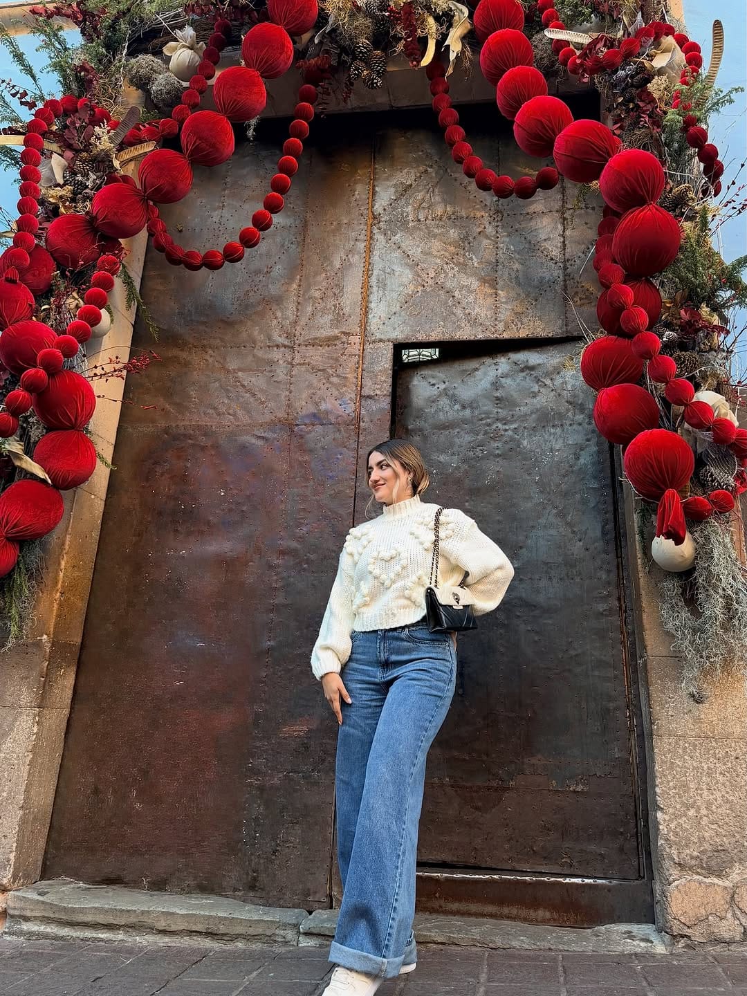Post 1 by ꧁ Naolly Alcázar ꧂ on Instagram (carousel)