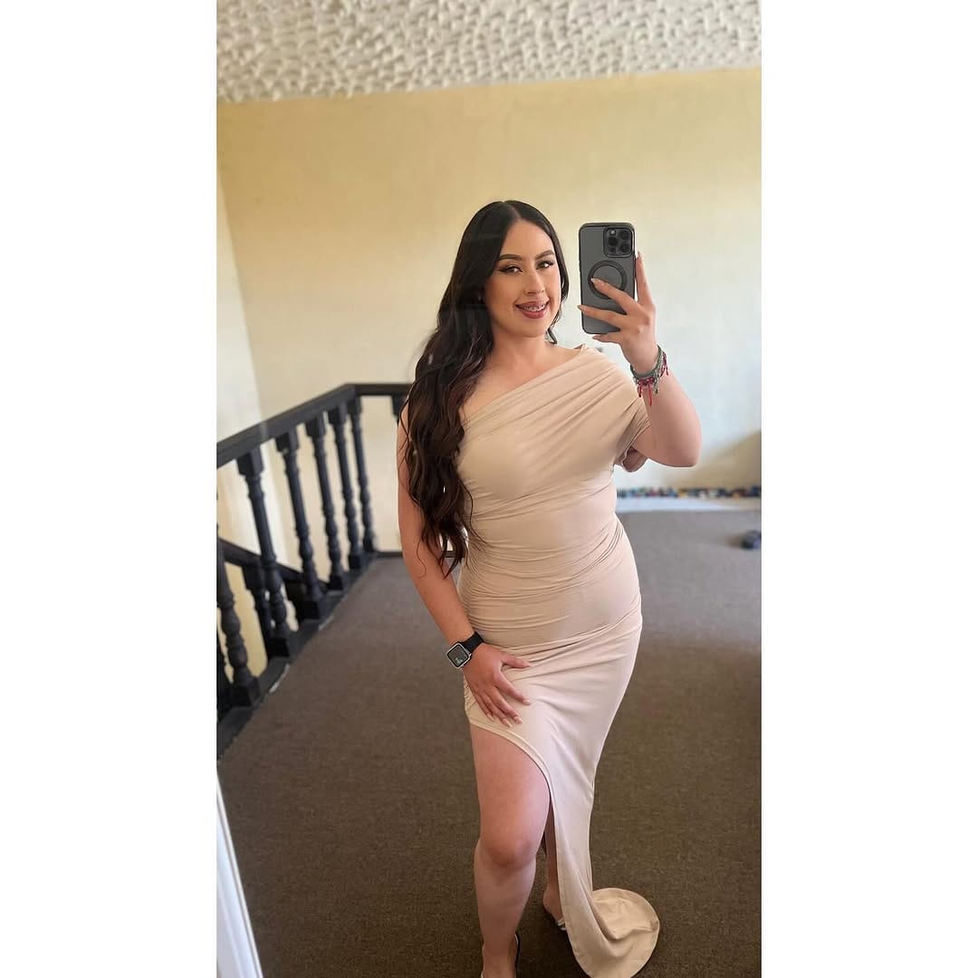 Post 4 by Elliemakeupartistic✨ on Instagram (image)