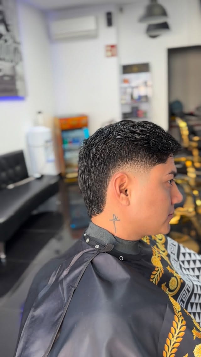 Post 5 by 💇‍♂️LA BARBERIA DEL PANA💇‍♂️ on Instagram (video)
