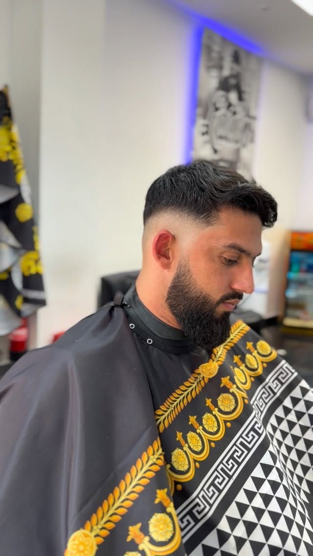 Post 6 by 💇‍♂️LA BARBERIA DEL PANA💇‍♂️ on Instagram (video)