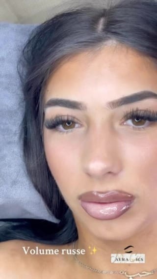 Post 9 by Tayra Extension Cils on Instagram (video)