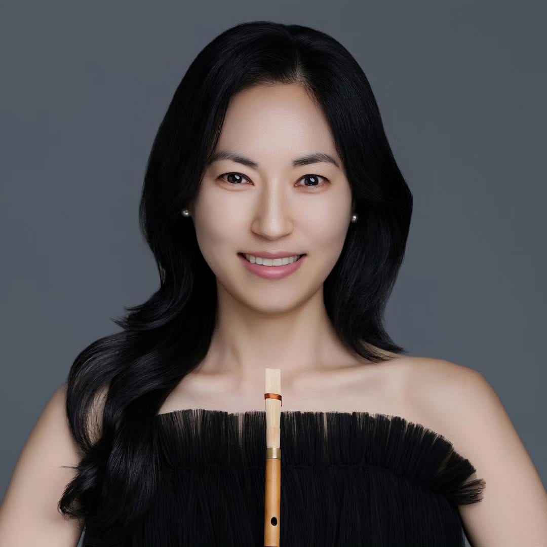 Post 7 by 박인지메이크업 on Instagram (carousel)