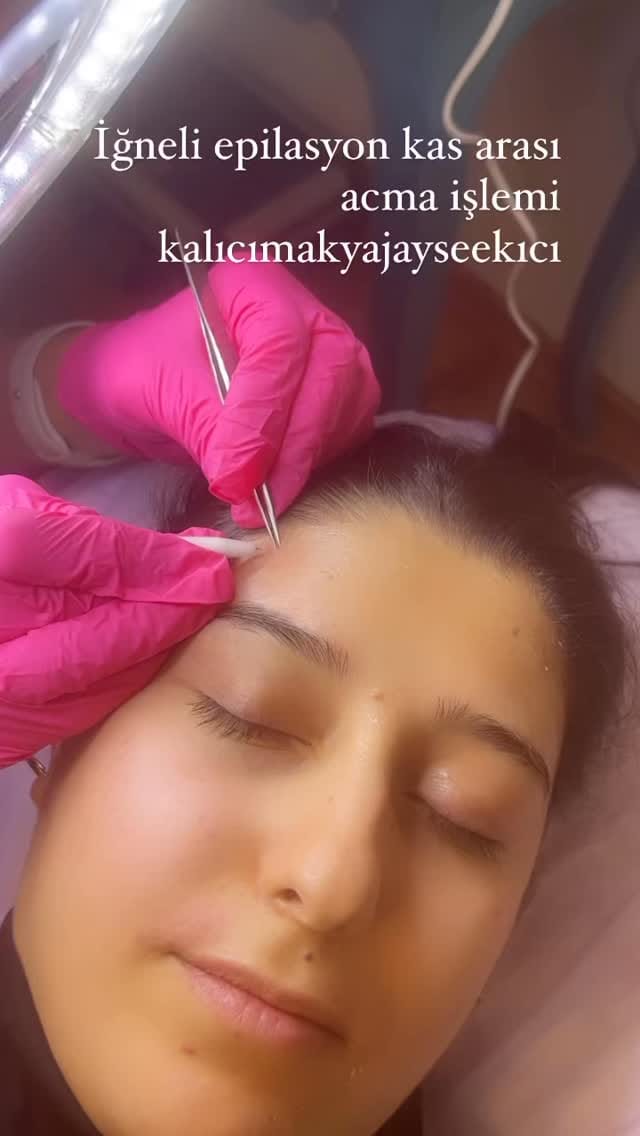 Post 5 by Ayşe Ekici on Instagram (video)