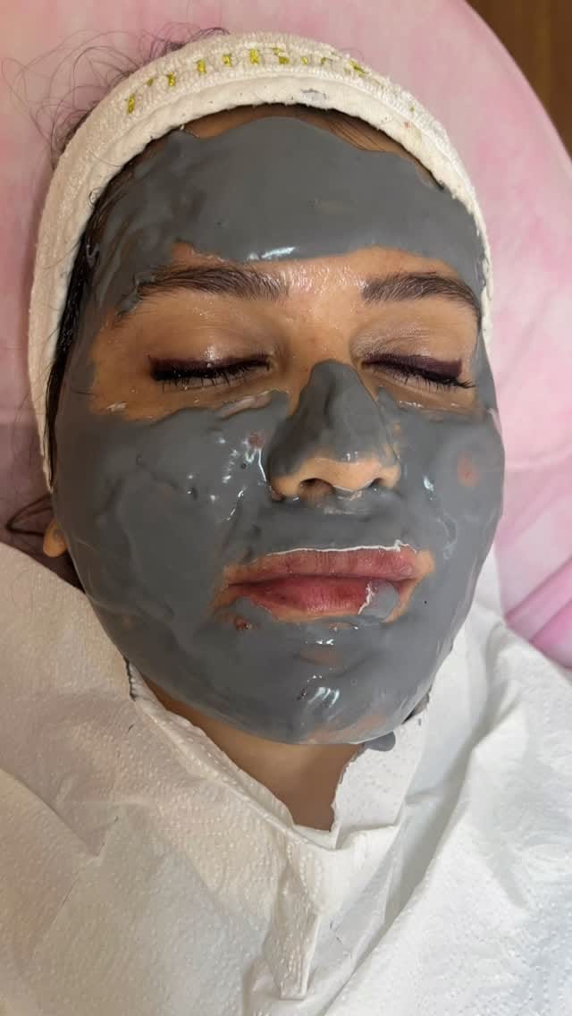 Post 4 by Ayşe Ekici on Instagram (video)