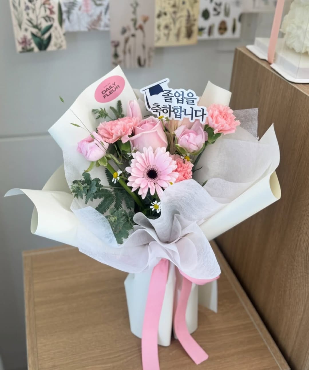 Post 8 by 공덕꽃집 | 마포꽃집 | 마포구꽃집 | 데일리플레르 on Instagram (image)