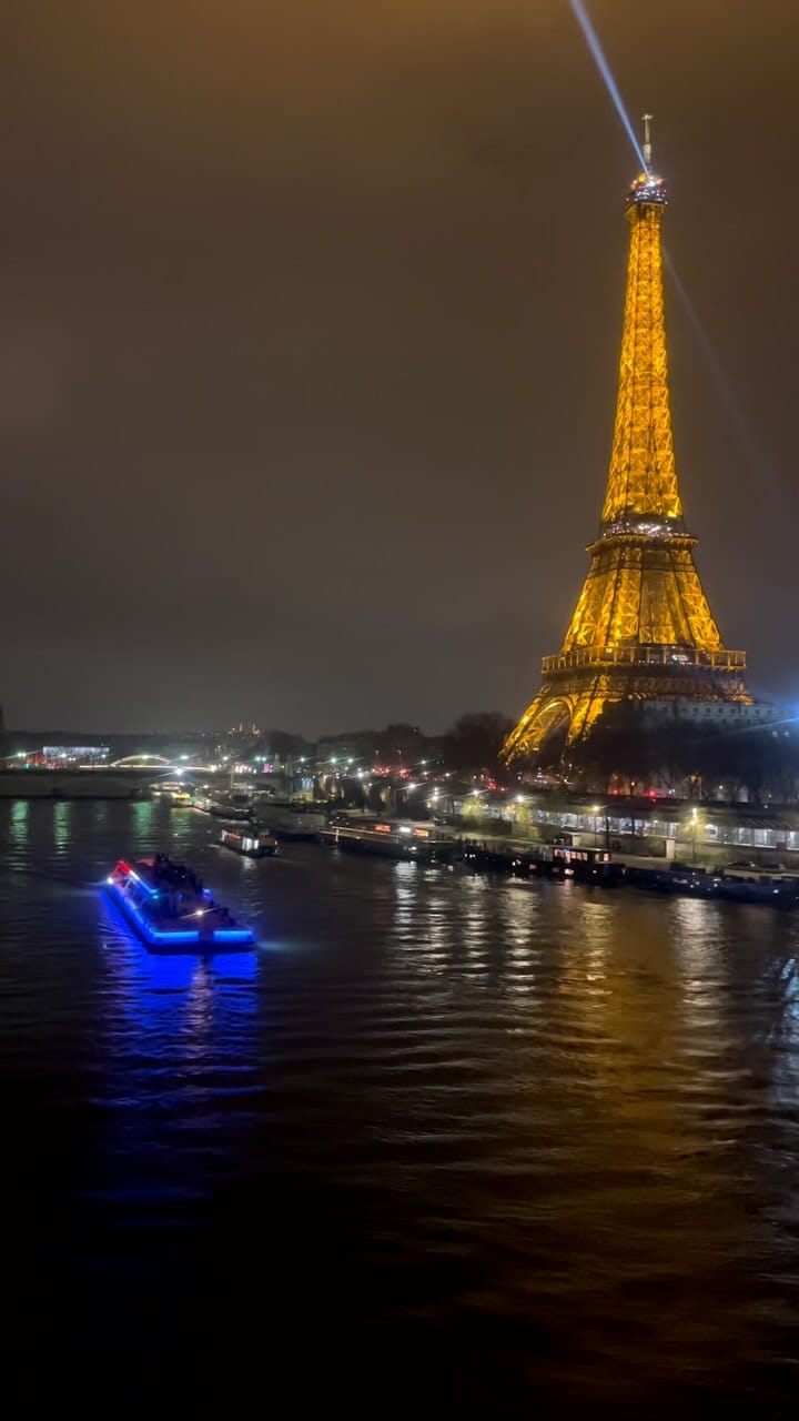 Post 3 by Paris on Instagram (video)