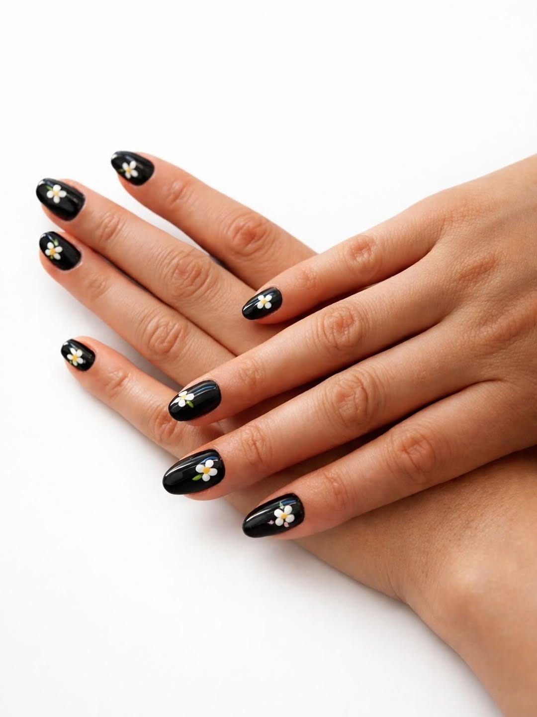 Post 4 by Caroline Araujo | NAIL DESIGNER - Diadema Centro • SP on Instagram (image)